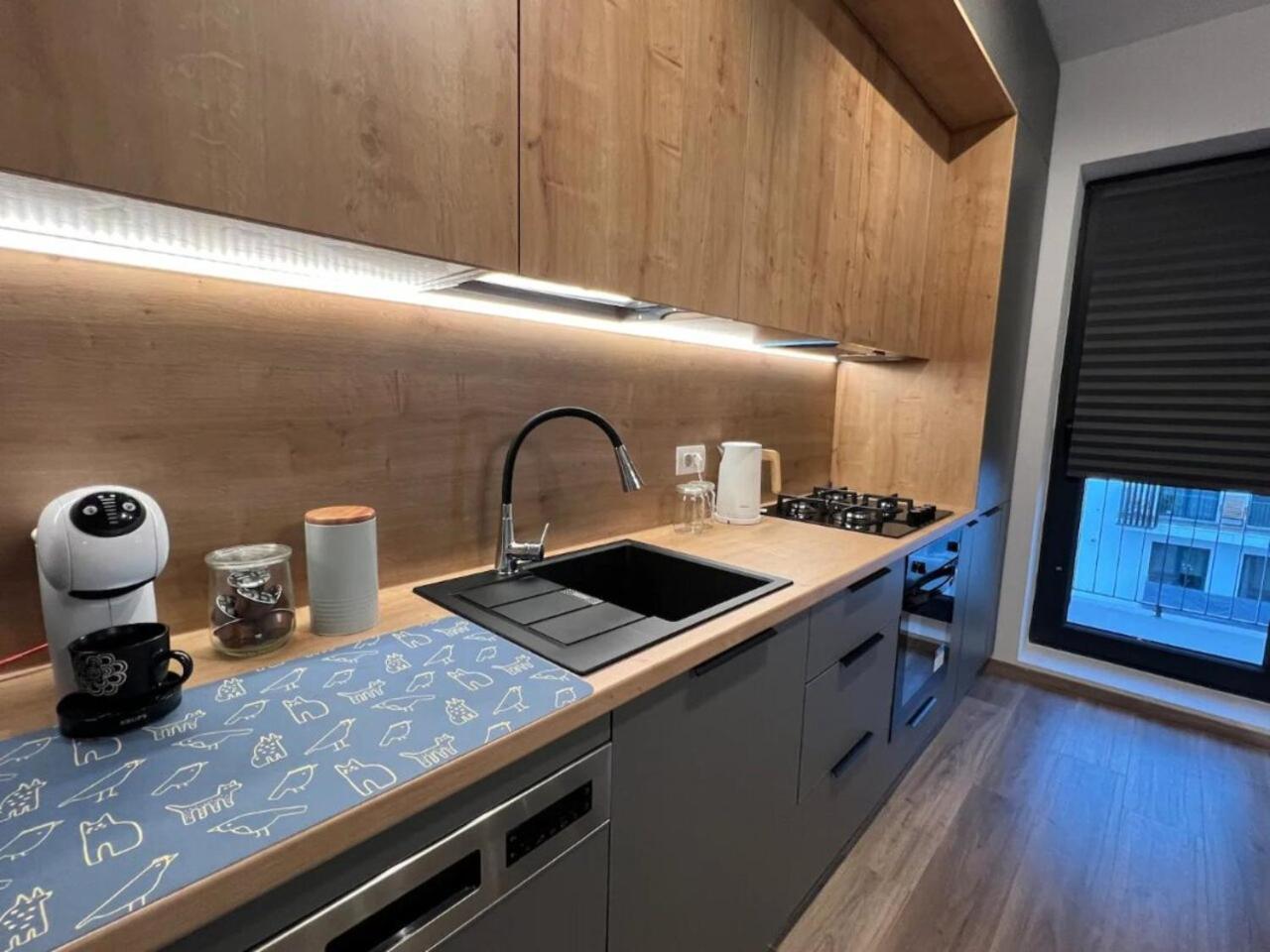 High-rise Luxury With Free Parking 公寓 布加勒斯特