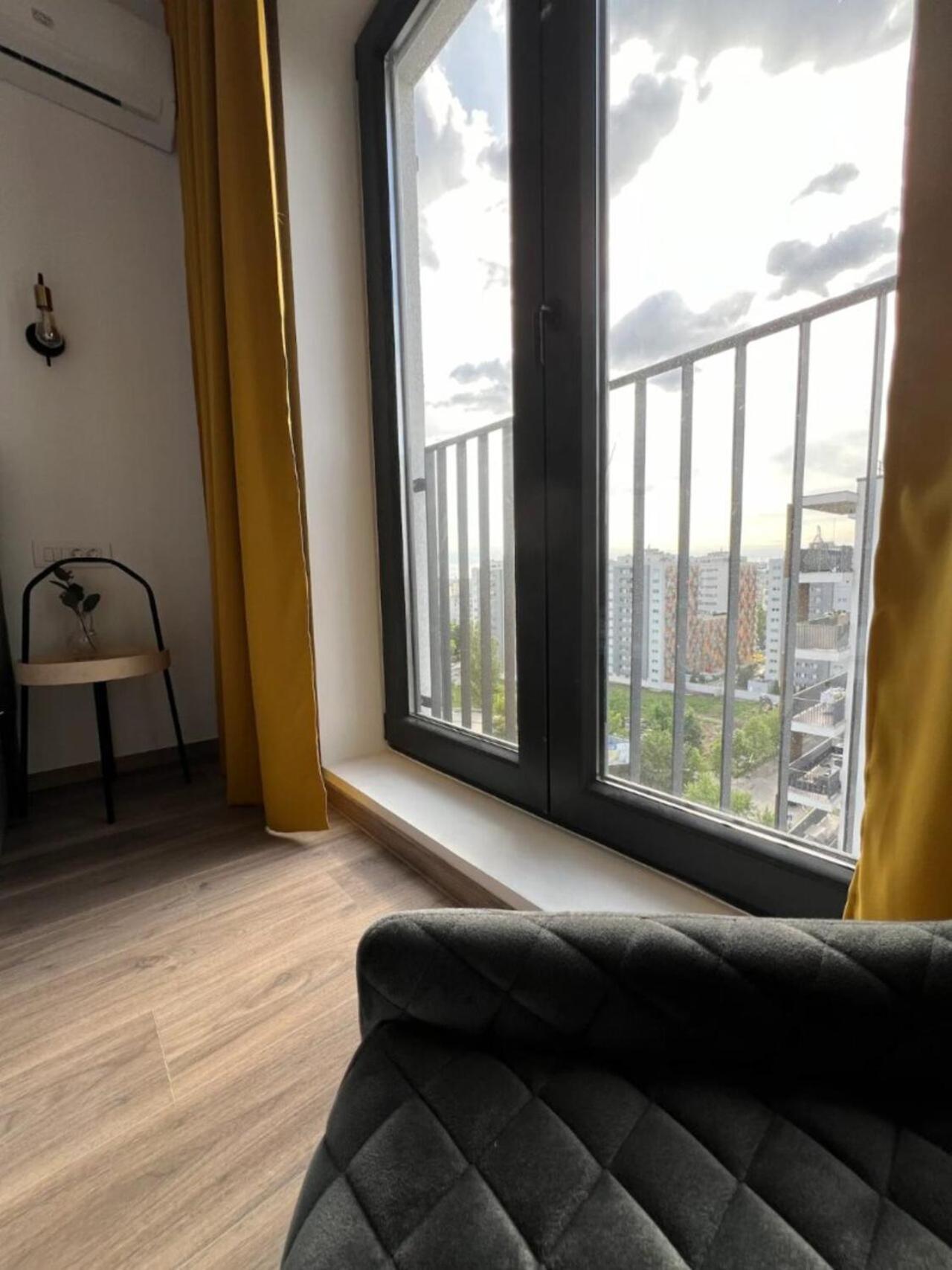 High-rise Luxury With Free Parking * 布加勒斯特