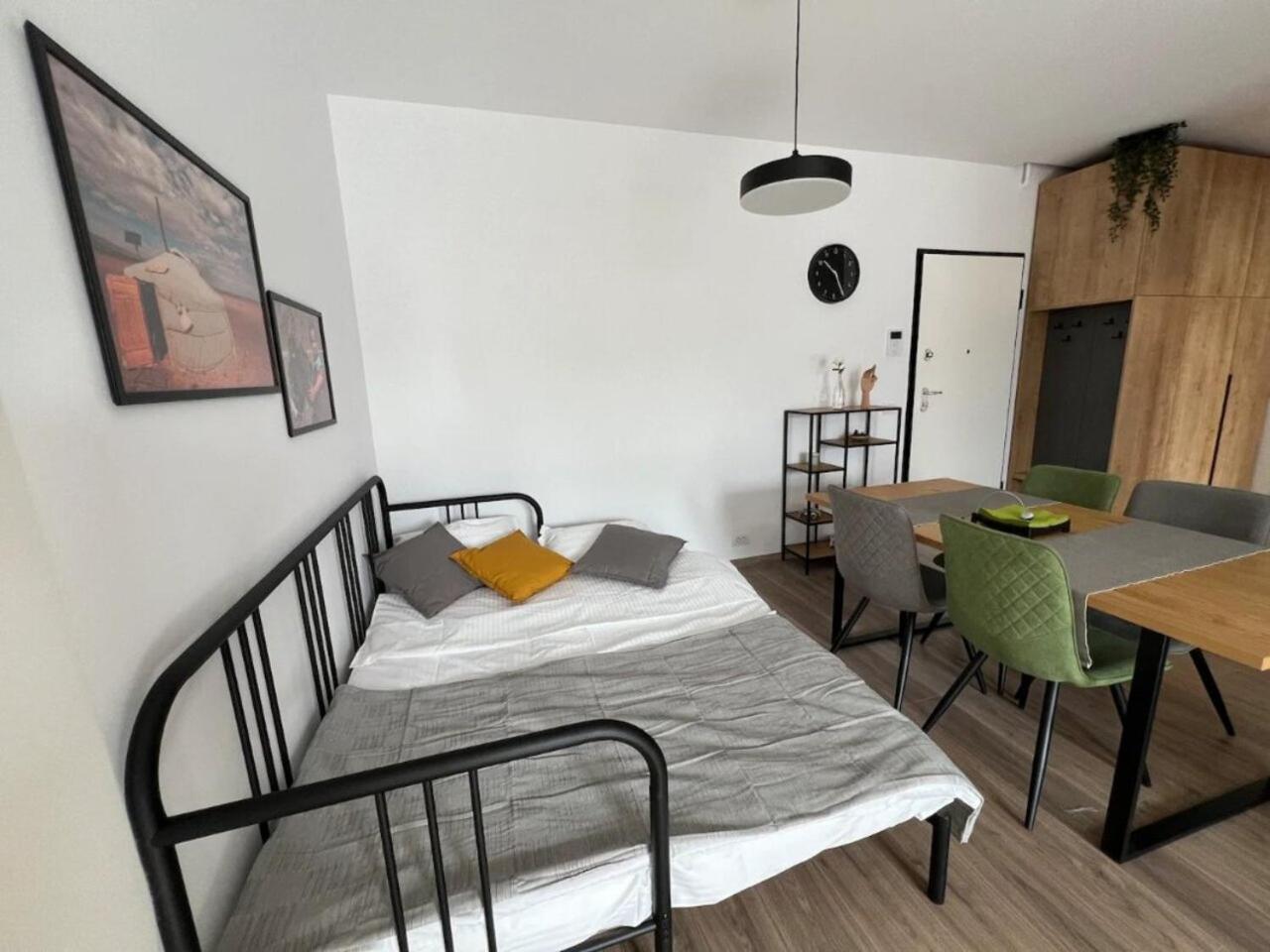 High-rise Luxury With Free Parking 公寓 *