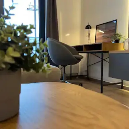 High-Rise Luxury Apartment With Free Parking 布加勒斯特 Exterior photo